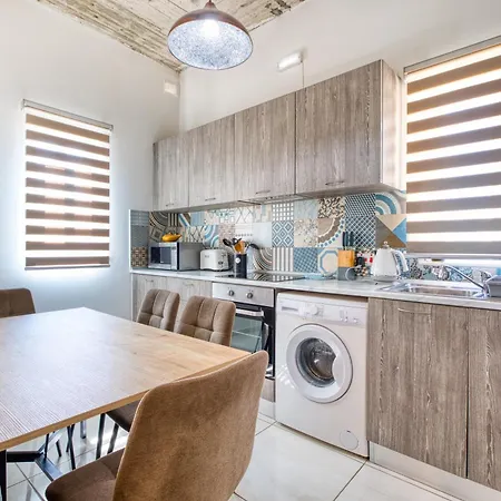 - Stylish One Bedroom Апартаменты