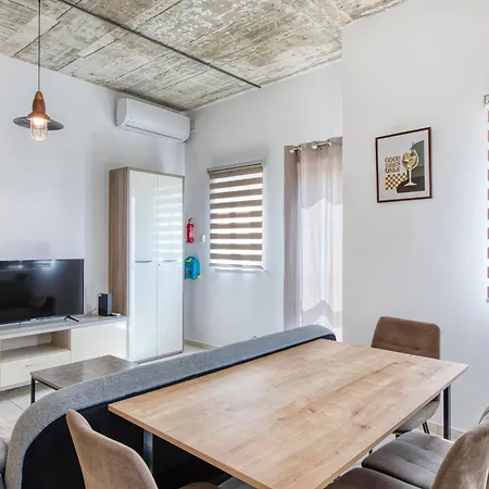 Apartment Stylish & Modern 1-bedroom Floor Unit In By Sf Homes Gzira