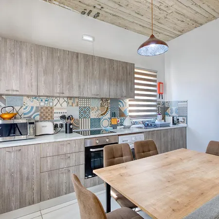 Stylish & Modern 1-bedroom Floor Unit In By Sf Homes * Gzira