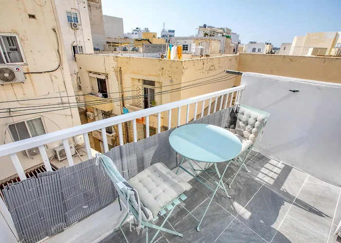 Stylish & Modern 1-bedroom Floor Unit In By Sf Homes